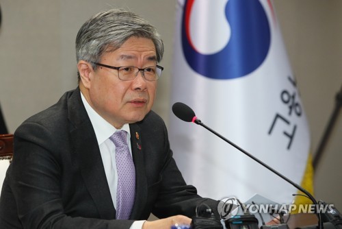 이재갑 "민주노총 총파업 우려…불법행위엔 의법 조치"