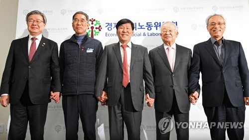 탄력근로제 확대 합의는 했지만 의결은 못해…발목잡힌 경사노위