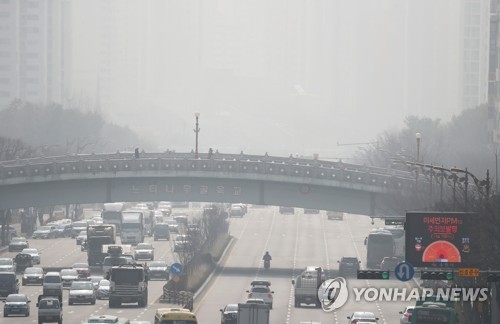 숨 막히는 봄날…경기도 전역에 초미세먼지 경보