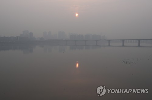 "최악 미세먼지는 '기후의 역습'…대기 정체 등이 주원인"