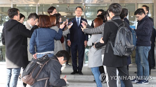 김연철, '개성·금강산 재개 가능하냐' 질문에 "노력해야겠죠"