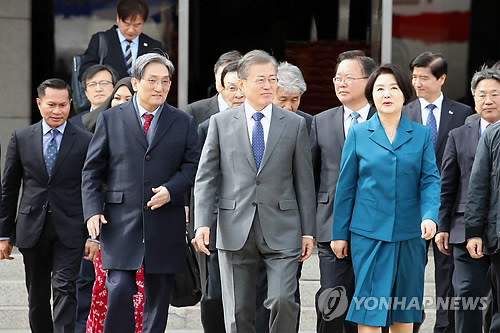 하노이 결렬 후 첫 순방…문대통령 비핵화 메시지 확 줄었다