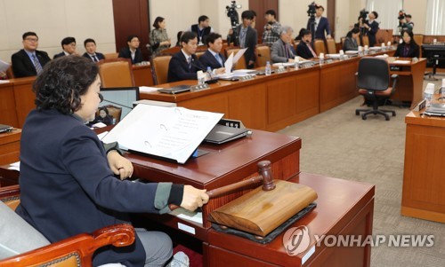 국회 행안위, 오늘 선관위 보고…홍카콜라 모금논란 의제 될 듯