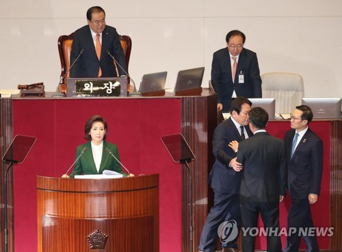 나경원 "한국당, 대북특사 파견…국론통일 7자회담 제안"