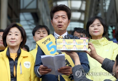 민주·정의 단일화 4·3 구도 변화…한국당 "2중대 밀어주기"