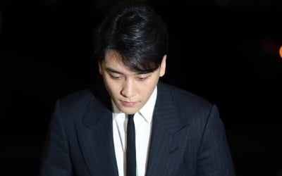 '성접대 의혹' 승리, 은퇴 선언