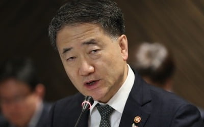 박능후 "위법활동 기업에 국민연금 주주권 적극 행사"