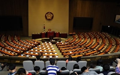 '3월 국회 필요' 여야, 국회정상화 담판 앞두고 신경전