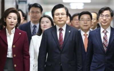 MB 보석 이어 내친김에?…한국당서 '박근혜 석방론' 솔솔