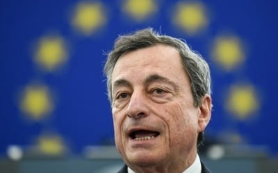 ECB 드라기 "올해 성장률 1.1%로 하향전망…2020년 1.6%"