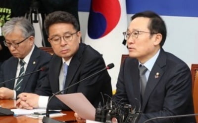 與, 김학의 사건 고리로 한국당에 파상공세…특검·국조도 거론