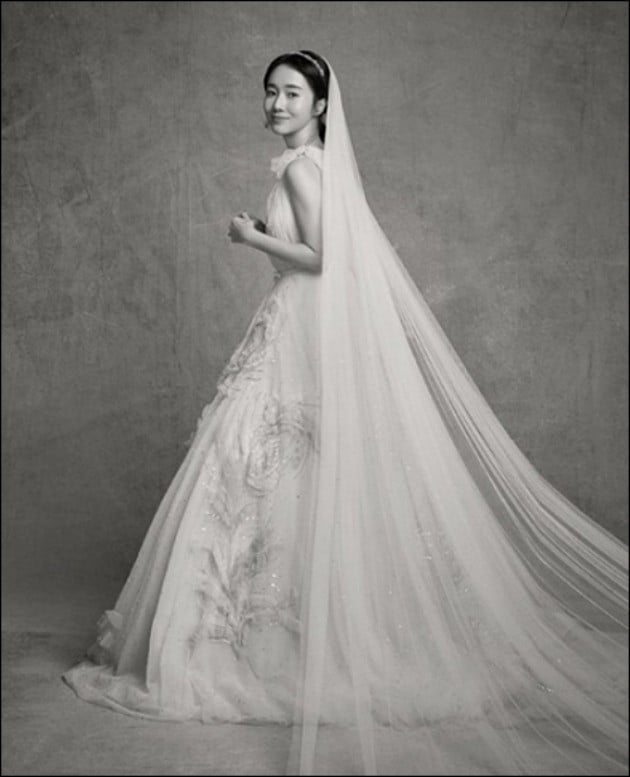 가수 이정현이 7일 결혼식을 올린다. / 사진 = 이정현 인스타그램