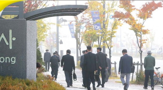 한국 국가부채 빠른 속도로 급증해 1700조원 육박