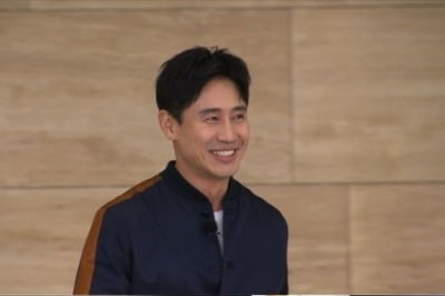 신하균, 첫 예능 출연 어떨까…"이광수 인연 '런닝맨' 결정"