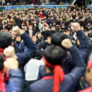 [사설] 기업할 최소한의 자유 담은 '노조견제법' 입법 서둘러야