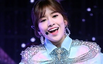 아이즈원 '비올레타' 컴백 … 안유진 "멤버들과 팀워크 좋아, 같이 예능 출연하고파"