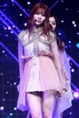 [포토] 아이즈원 김민주, '감탄을 부르는 청순미'