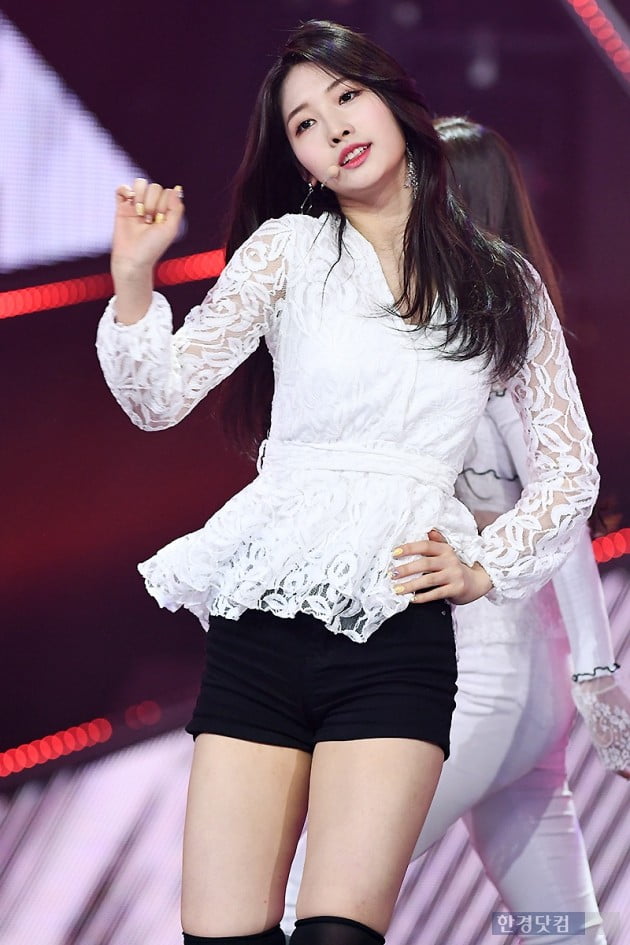 [포토] 에버글로우 시현, '아름다운 미모 뽐내며~'