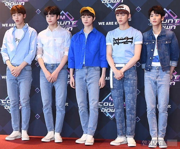 [포토] TXT, '귀여움 가득한 소년들~'