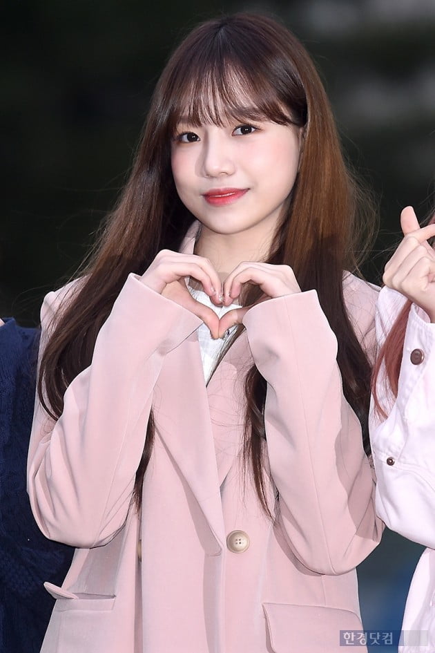 [포토] 아이즈원 조유리, '눈 뗄 수 없는 사랑스러움~'