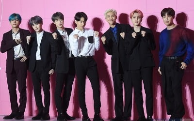 방탄소년단 기자 간담회 "BTS 현재 인기는 앞서 선배 가수들 노력 덕분"