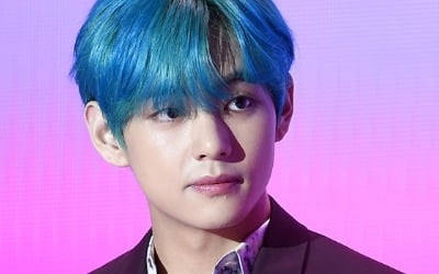 [포토] 방탄소년단 뷔, '소녀팬 마음 흔드는 멋진 모습'