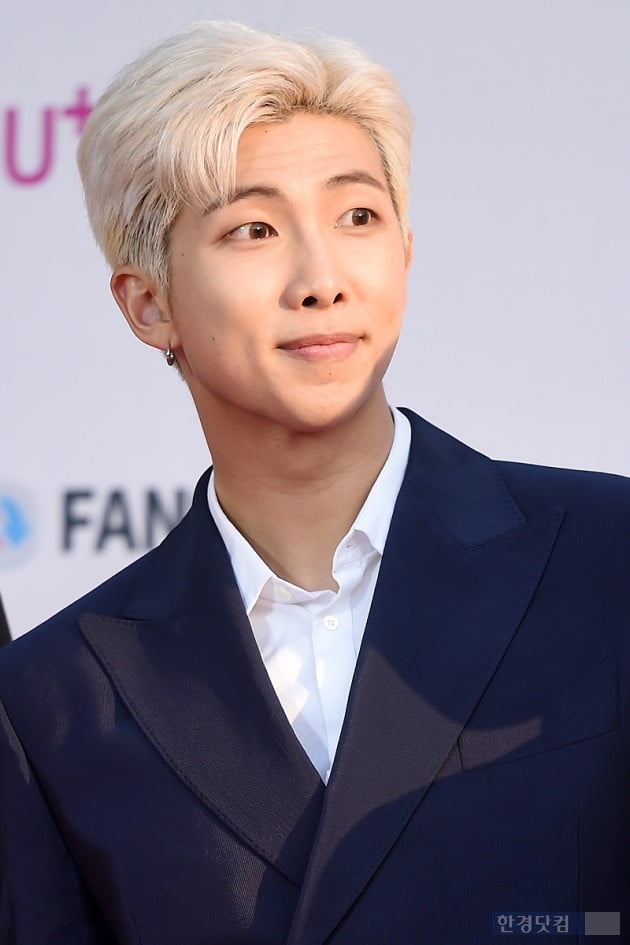 [포토] 방탄소년단 RM, '두 눈 크게 뜬 귀여운 표정~' (더팩트 뮤직 어워즈)