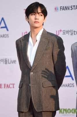 [포토] 방탄소년단 뷔, '카리스마 넘치는 눈빛' (더팩트 뮤직 어워즈)