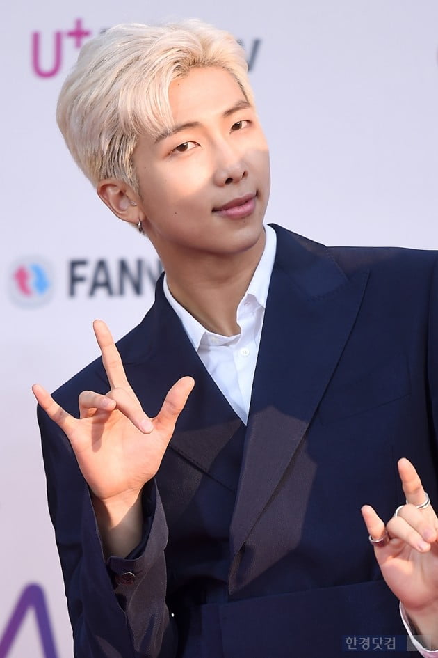 [포토] 방탄소년단 RM, '날이 갈수록 멋있어지네~' (더팩트 뮤직 어워즈)