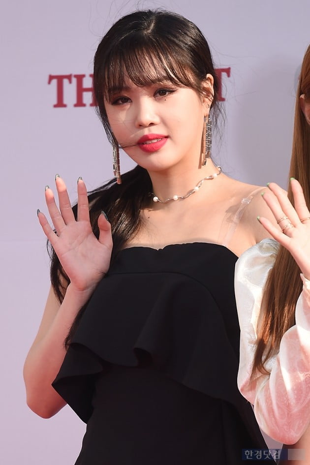 [포토] (여자)아이들 수진, '귀여움 가득~' (더팩트 뮤직 어워즈)