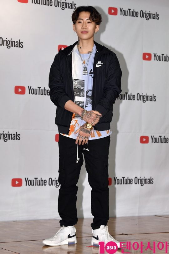 가수 박재범이 25일 오후 서울 소공동 롯데호텔서울에서 열린 유튜브 오리지널 ‘Jay Park: Chosen1(제이팍: 쵸즌원)’ 기자간담회에 참석하고 있다.