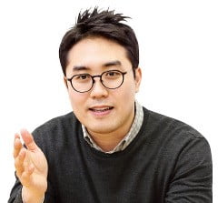 "매장만 늘려서는 성공신화 못 이어가"