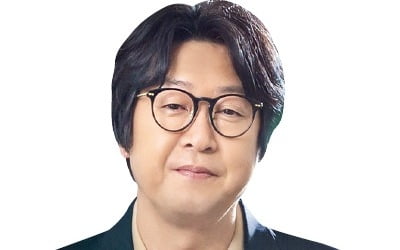 김윤석 "영화감독 오랜 꿈 이제 실현…책임감에 엄청 떨렸죠"