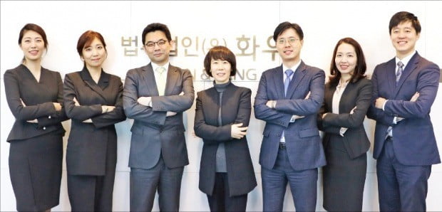 김아이린 미국변호사(왼쪽부터), 김가영 김성진(팀장) 이명옥 김상만 강혜림 변호사, 최형중 미국변호사.  화우 제공 