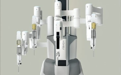 카자흐스탄에 복강경 수술로봇 수출