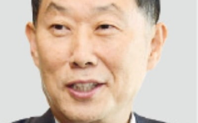 '한국의 경영자'에 김홍국 회장·윤종규 회장