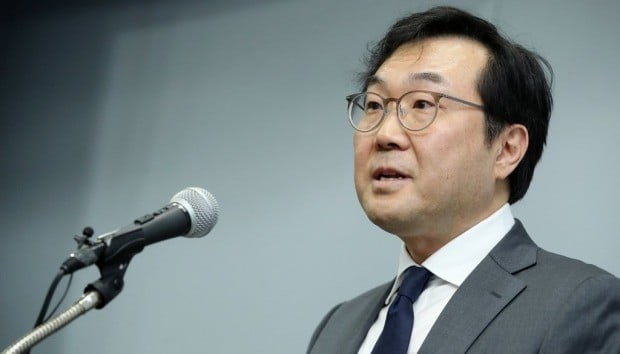 이도훈 "대북 제재 압박만으로는 핵포기 안돼"