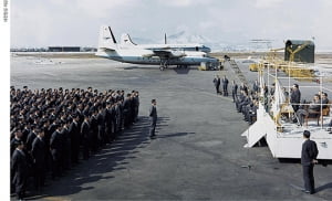 공사 인수해 대한항공 '첫발', 1990년대 항공업 '전성기'