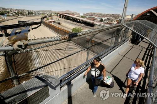 美백악관 "망명신청자 멕시코 보내지 말라는 법원 결정에 항소"