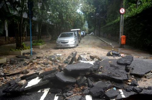 브라질 리우, 집중호우·산사태 피해 늘자 재난지역 선포