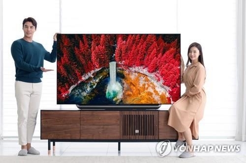 "이사·혼수 수요 잡아라"…삼성·LG, TV 프로모션 '맞불'