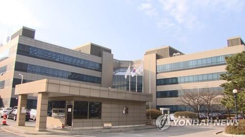 술렁이는 아시아나 직원들, 매각 결정에 '우려반 기대반'