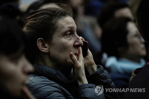 "위대한 건축물인데"…노트르담 화재에 세계 문화계도 '탄식'