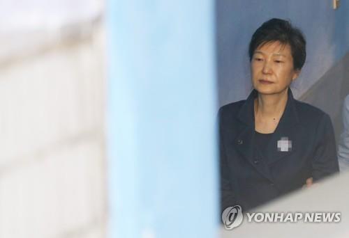 박근혜 형집행정지 금주 결론날 듯…의료진, 주초 구치소 방문