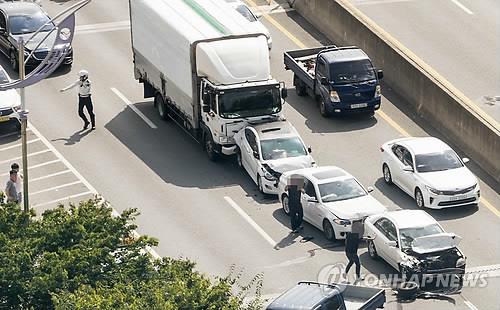 5월부터 車보험 '육체정년'도 65세…보험금 1.2% 더준다