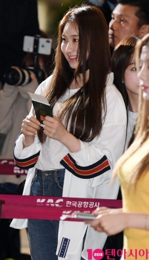 [TEN PHOTO]아이즈원 이채연 &#39;싱그러운 미소&#39;