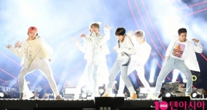 방탄소년단 , 美 &#39;빌보드 뮤직 어워드&#39; 참석 위해 오늘(29일) 출국