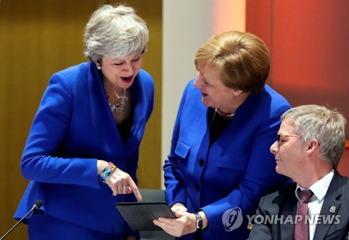 브렉시트 10월말까지 '탄력적 연기'…공은 다시 영국 정치권으로