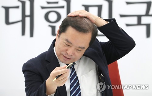 경찰, 김병준 골프접대 관련…함승희 전 강원랜드 사장 소환조사