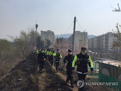 강원산불로 축구장 면적 735배 잿더미…강릉·인제산불 진화총력